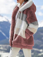 Damen Fleecejacke mit modernen Farbblöcken und praktischen Taschen EB
