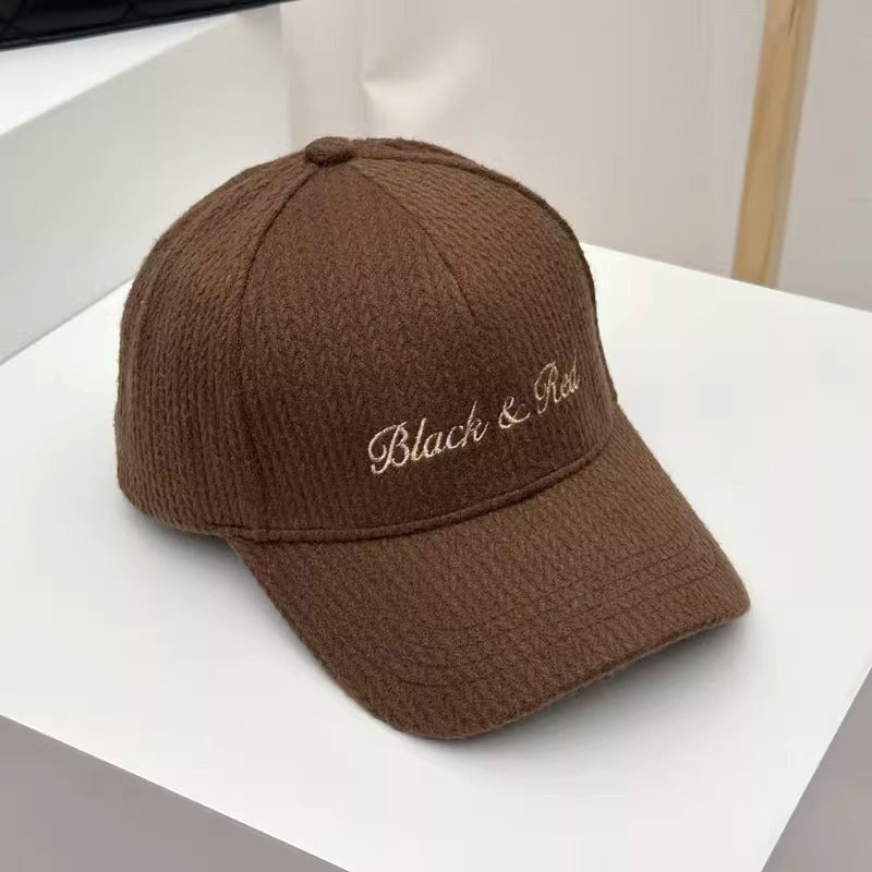 Damen-Strick-Baseballkappe mit Stickerei