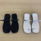 Damen Designer Zehentrenner-Sandalen mit modischem Metallic-Design und komfortablem Fußbett EB