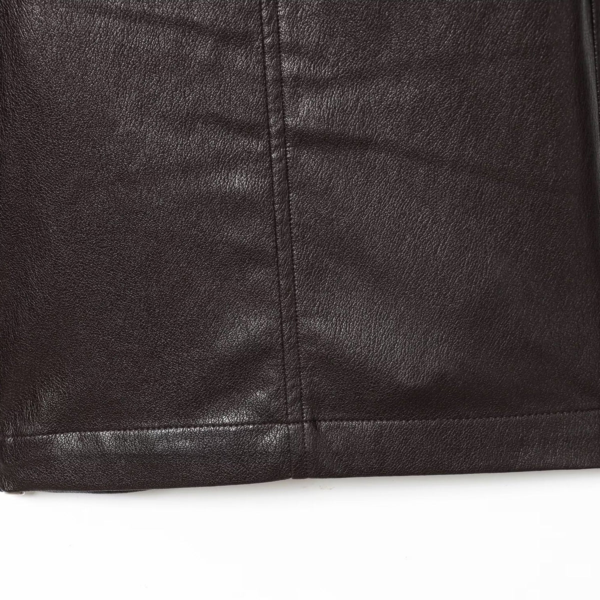 Damen Kunstleder Shorts mit elastischem Bund und modischen Details EB
