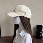 Bestickte Baseballkappe mit Katzenmotiv