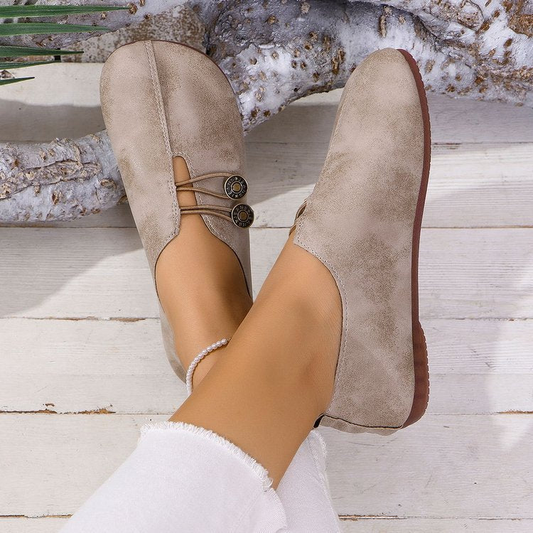 Damen komfortable Slipper mit modischen Knopfdetails EB