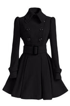Damen moderner Trenchcoat mit tailliertem Schnitt und Doppelknöpfen EB