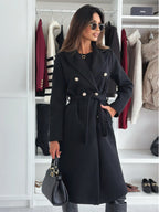 Damen eleganter Trenchcoat mit tailliertem Schnitt und seitlichen Taschen EB