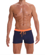 Herren Bade-Shorts mit peppigen Kontrastelementen EB