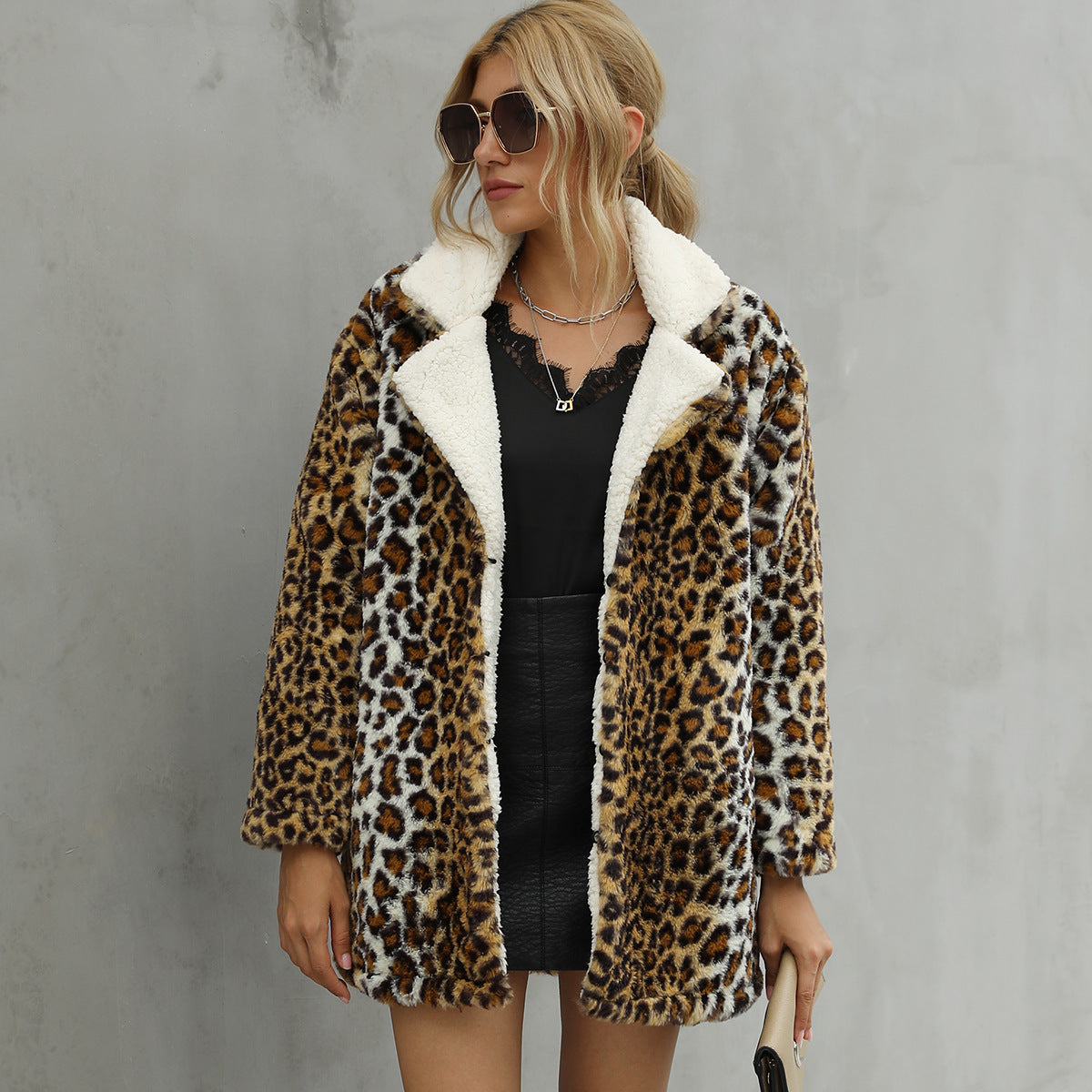 Damen Kunstfelljacke mit modischem Leopardenmuster und weichem Innenfutter EB