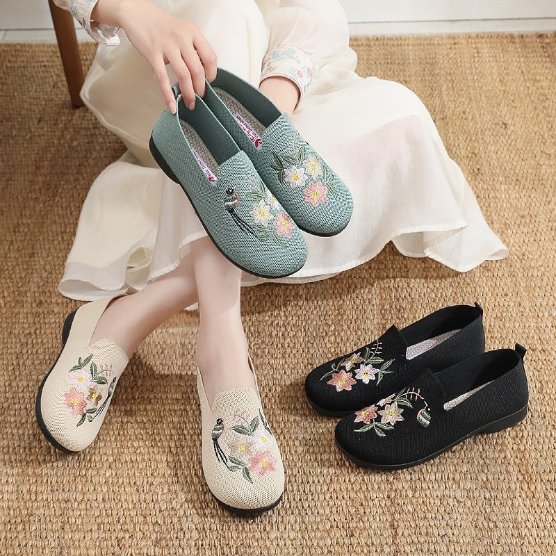 Damen bequeme Slip-On Schuhe mit floralen Stickereien EB