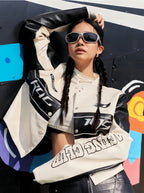 Damen cropped Bikerjacke mit einzigartigen Grafikdetails EB