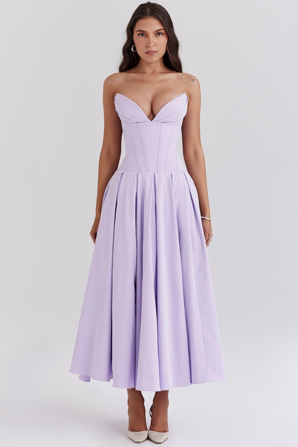 Damen Abendkleid mit taillierter Silhouette und A-linien Schnitt EB