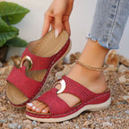 Damen Komfortable und stilvolle Sandalen mit elegantem Dekor EB