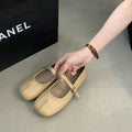Damen Ballerinas mit verstellbarem Riemen und dekorativen Details EB