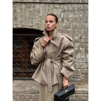 Damen Trenchcoat mit taillierbarem Gürtel und modischen Revers EB