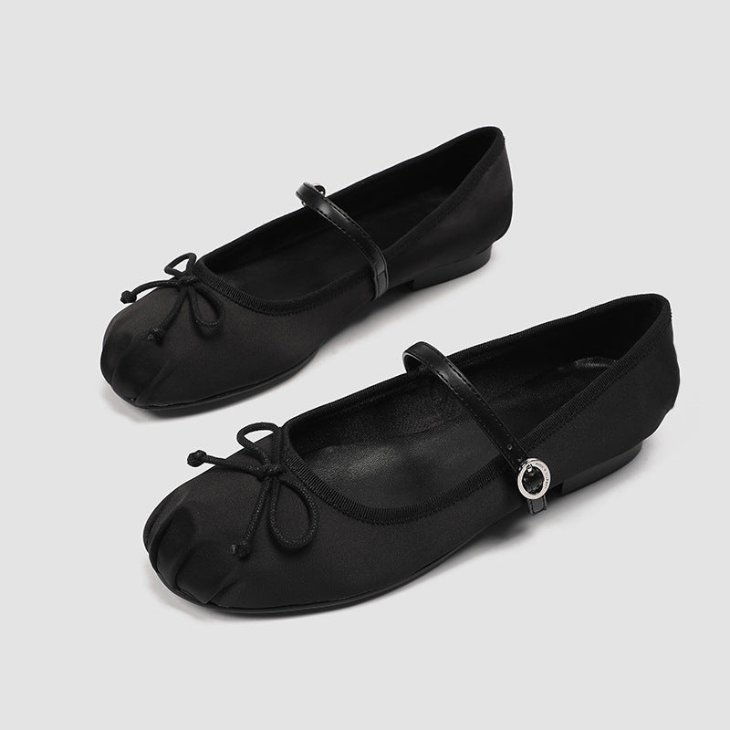 Damen Ballerinas mit verstellbarem Riemen und zierlichem Schleifendetail EB