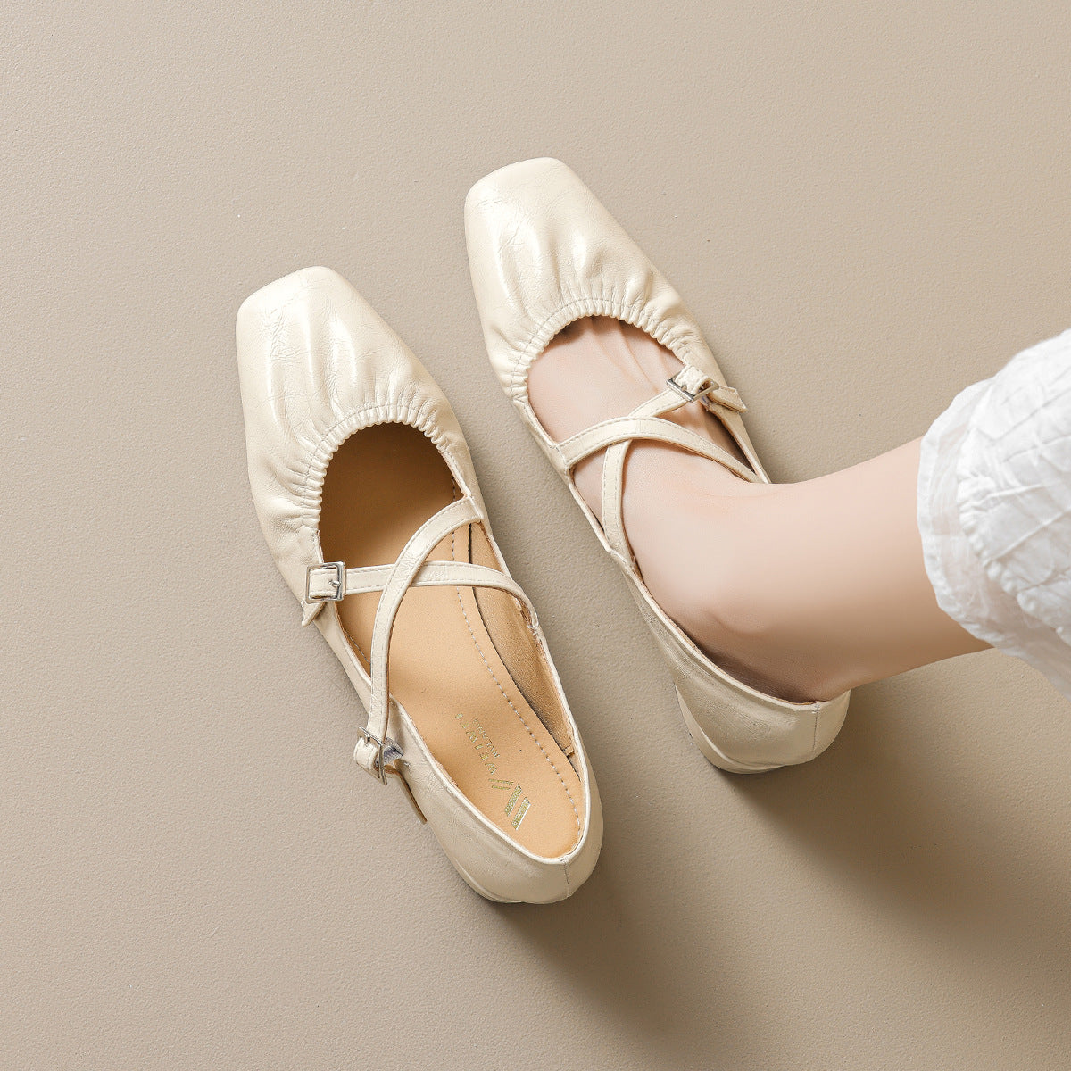 Damen Elegante Ballerinas mit verstellbarem Riemchen und komfortablem Blockabsatz EB