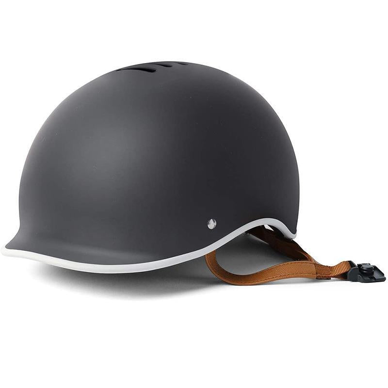 Stilvoller Skateboard-Helm