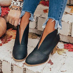 Damen Ankle Boots mit modischem Schnitt und hochwertiger Oberflächenstruktur EB