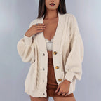Damen Grobstrick-Cardigan mit großen Knopfdetails und voluminösen Ärmeln EB