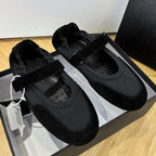 Damen Ballerinas mit verstellbarem Riemen EB