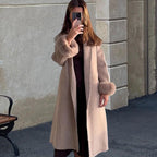 Damen eleganter, warmer Mantel mit luxuriösen Fellsärgen EB