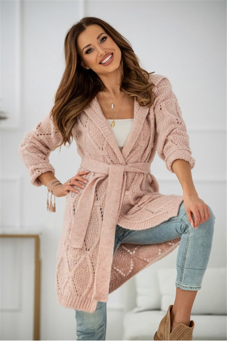 Damen Strickmantel mit Gürtel und modernem Zopfmuster EB