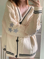 Damen Grobstrick-Cardigan mit dekorativen Sternen und kontrastierendem Bund EB