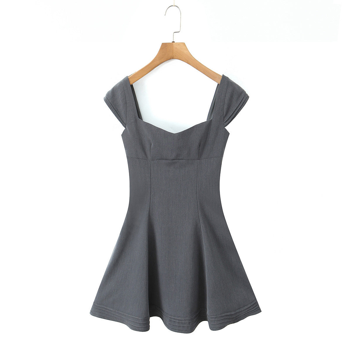 Damen A-Linien Kleid mit schickem Herz-Ausschnitt und eleganten Puffärmeln EB