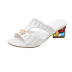Damen Edle Sandaletten mit dekorativem Blumenschmuck und farbenfrohem Blockabsatz EB