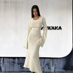 Damen Elegantes Maxikleid mit raffiniertem Rippdesign und fransigen Ärmeln EB