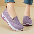 Damen Bequeme Slip-On Schuhe mit luftdurchlässigem Obermaterial und flexiblem Sohlendesign EB