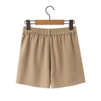 Damen Chice Shorts mit eleganter Kette und hochgeschnittenem Bund EB