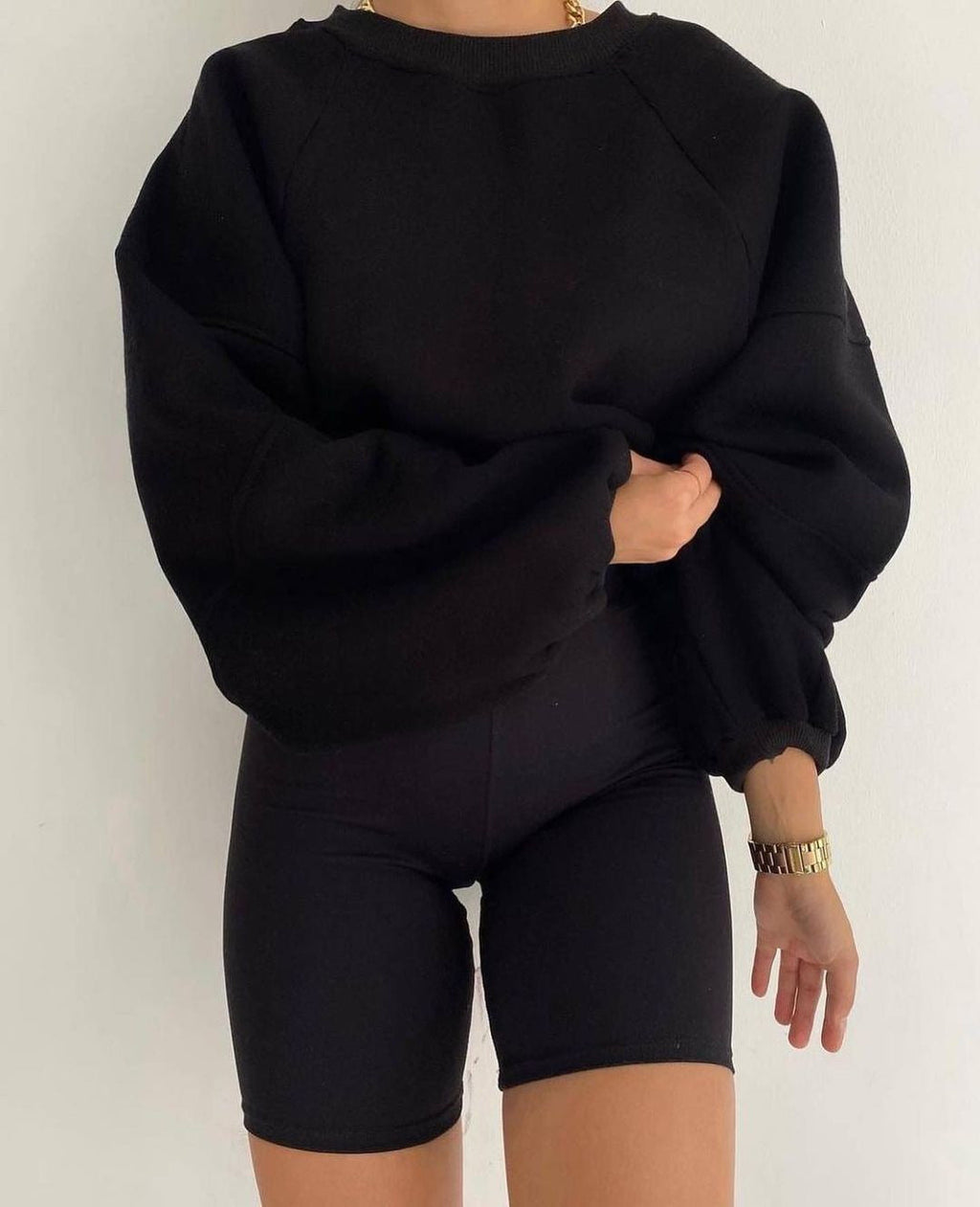 Damen-Loungewear-Set: Oversized-Sweatshirt und Radlerhose