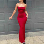 Damen Elegantes Langes Kleid mit schmalem Schnitt und feinen Trägern EB
