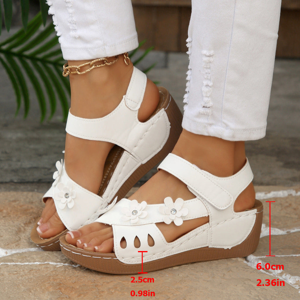 Damen Bequeme Sandalen mit floralem Design EB
