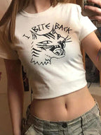 Damen Crop-T-Shirt mit kreativem Skelettdesign und inspirierendem Schriftzug EB
