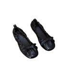 Damen Ballerina-Schuhe mit glänzender Oberfläche und verspieltem Rüschenrand EB