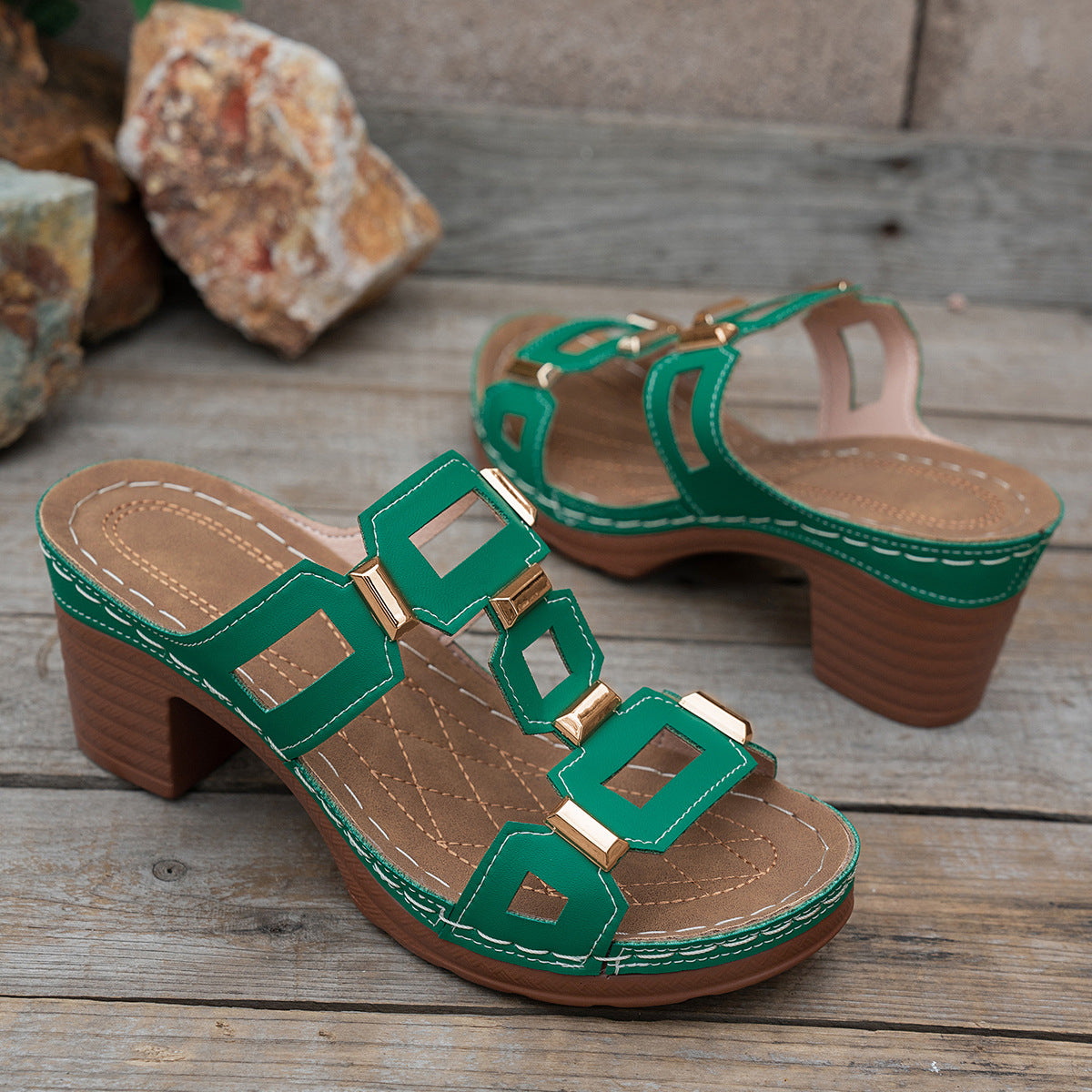 Damen Clogs mit modischer Applikation und stabiler Absatzhöhe EB