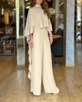 Eleganter Damen-Jumpsuit mit Cape-Rüsche und weitem Palazzo-Bein