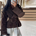 Damen Kunstlederjacke mit modischem Wickeldesign und breiten Ärmeln EB
