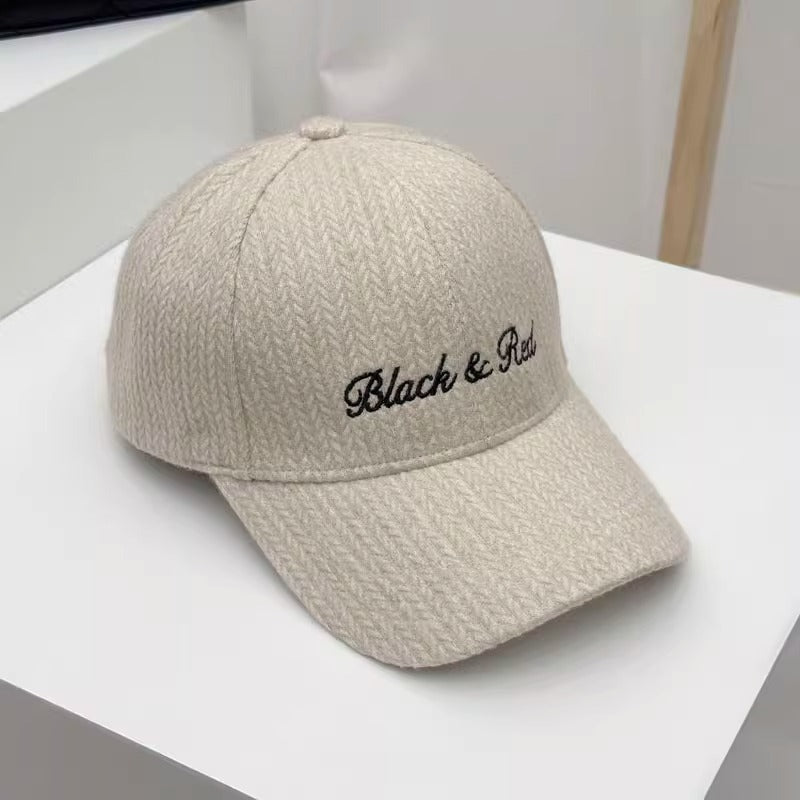 Damen-Strick-Baseballkappe mit Stickerei
