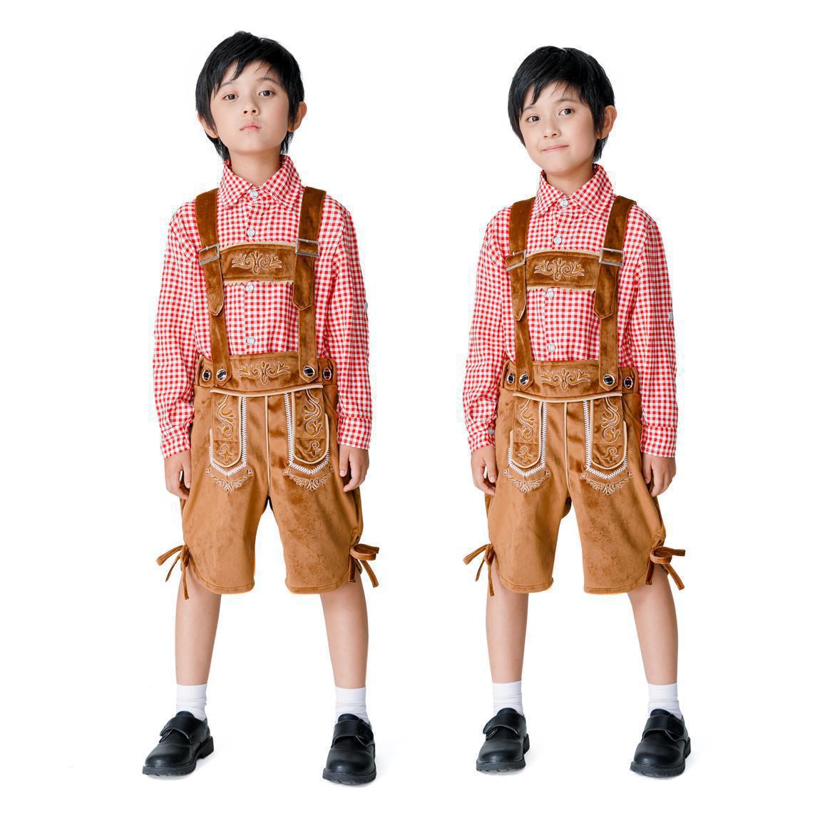 Traditionelle Jungen-Shorts mit Stickerei