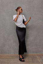 Damen Eleganter Maxirock aus glänzendem Satin mit hohem Schlitz EB