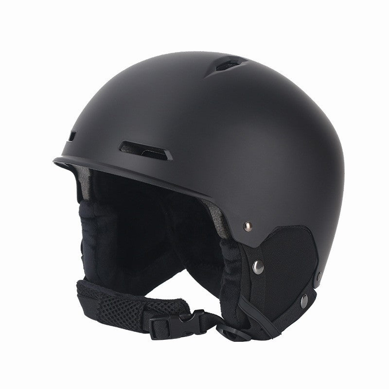 Protektiver Skihelm