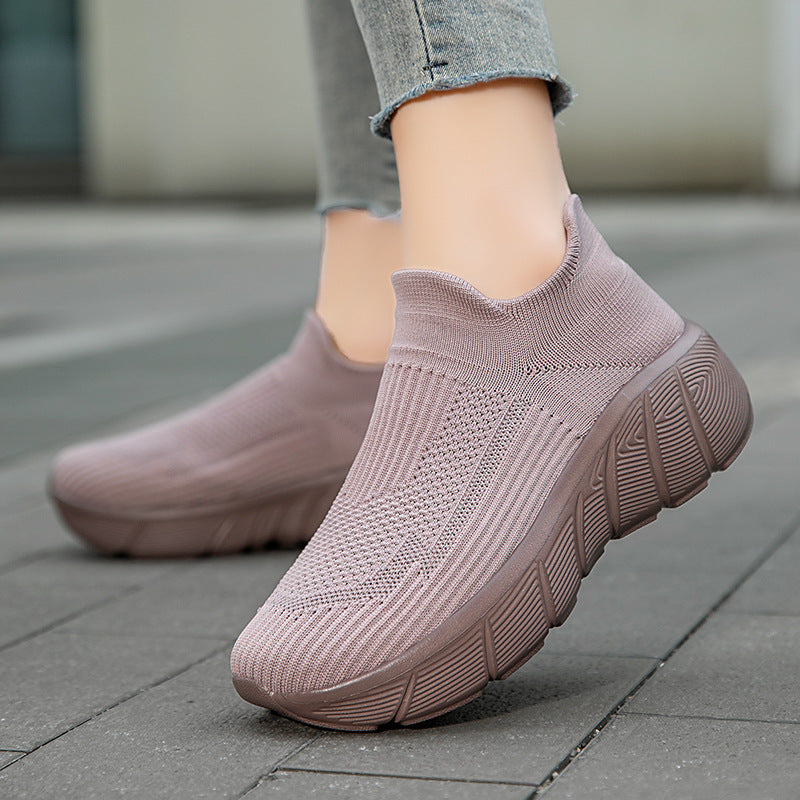 Unisex nan nahtloser Strick-Überziehschuh mit skulpturierter Plateau-Laufsohle und orthopädisch geformter Fersenführung EB