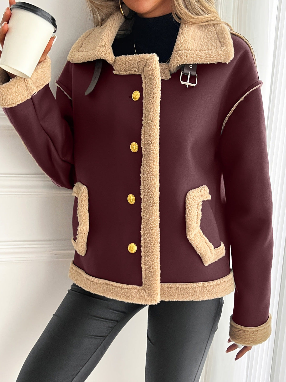 Damen Kurzjacke mit Kunstfellbesatz und praktischen Taschen EB