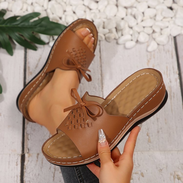 Damen Clogs mit raffiniertem Riemendesign und weicher Innensohle EB