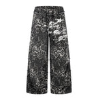 Weite Damen-Cargoshorts mit Fransen und Totenkopf-Print