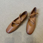 Damen Ballerina-Schuhe mit verstellbarem Riemchen und bequemem Fußbett EB