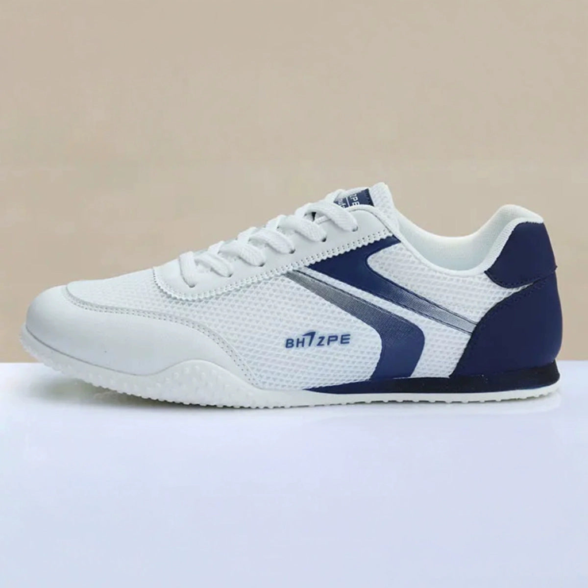 Damen atmungsaktive Freizeitschuhe mit rutschfestem Profil und innovativem Obermaterial EB