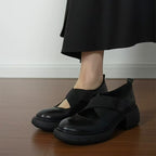 Damen Ballerina mit elastischen Kreuzriemen und modischem Blockabsatz EB