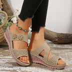 Damen Bequeme Riemensandalen mit floralen Akzenten EB